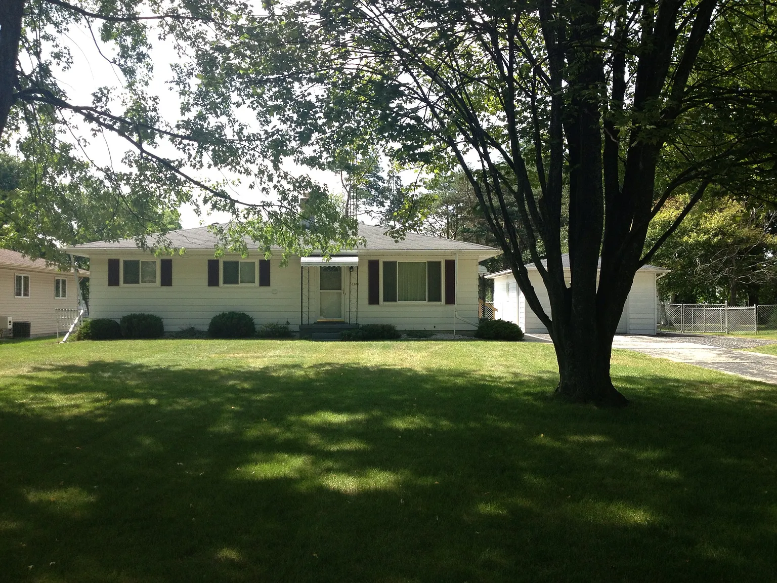 1126 Pius St photo 1