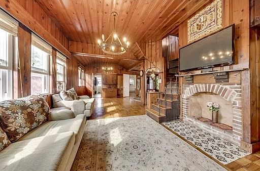 4th image of this home