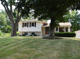 3020 Holcomb Ave, Des Moines, IA 50310