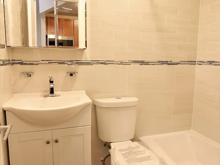 331 W End Ave #3R — Photo 8