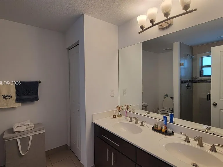 438 NE 194th Ter #438 — Photo 10