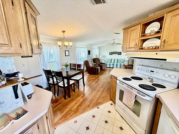 5th image of 818 Reed Canal Rd #134