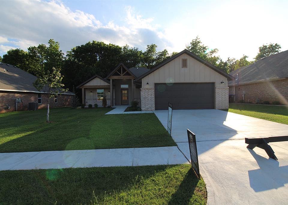 1st image of 132 Mountain Laurel Way
