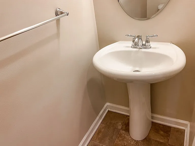 120 Kelly St — Photo 6