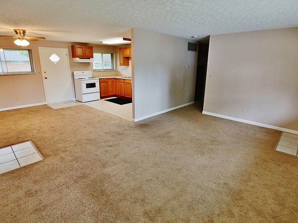 1st image of 2186 Terrylynn Ave