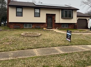 1645 White Oak Ln, Williamstown, NJ 08094