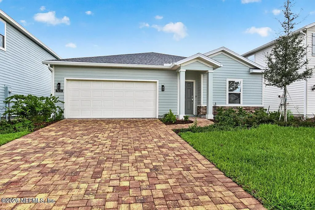 4 bed, 2.5 bath, 2257 sqft, $2,395 — Photo 3