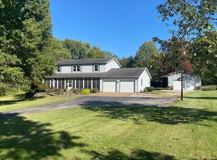5900 Six School Rd, Evansville, IN 47720