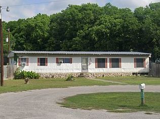 364 Pecan Dr NE, Mcqueeney, TX 78123