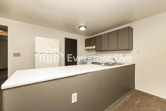 8060 Mount Everest St — Photo 7