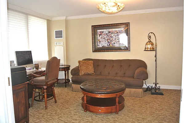 Sold by Charles Greenthal Property Sales | media 6