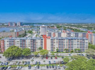 1780 191st St APT 601-2, Miami, FL 33179