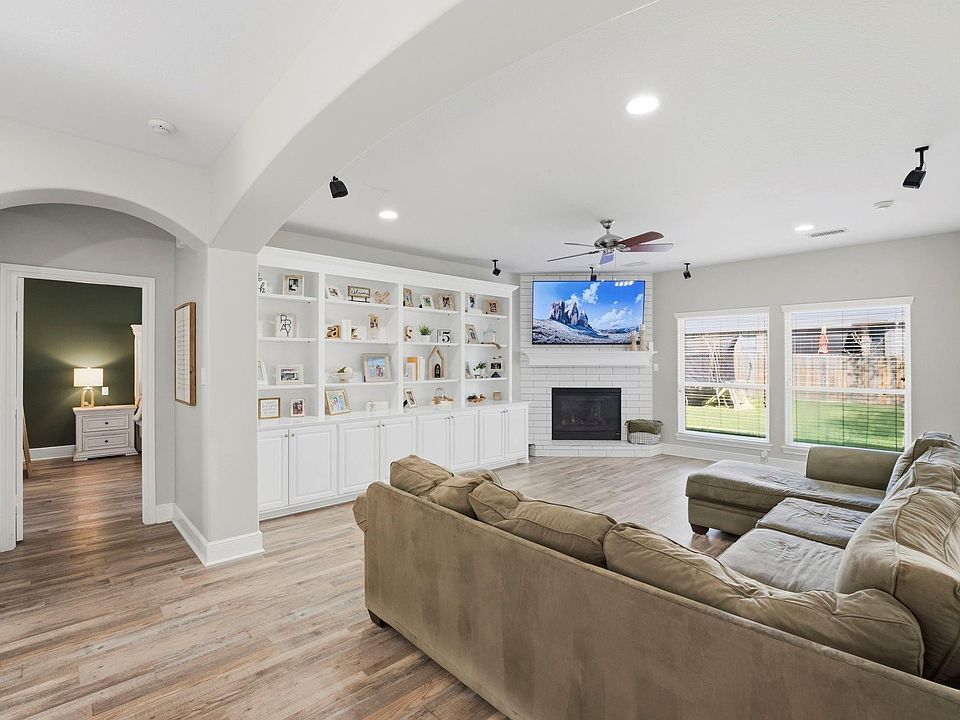 1st image of 3411 Ripplewind Ct