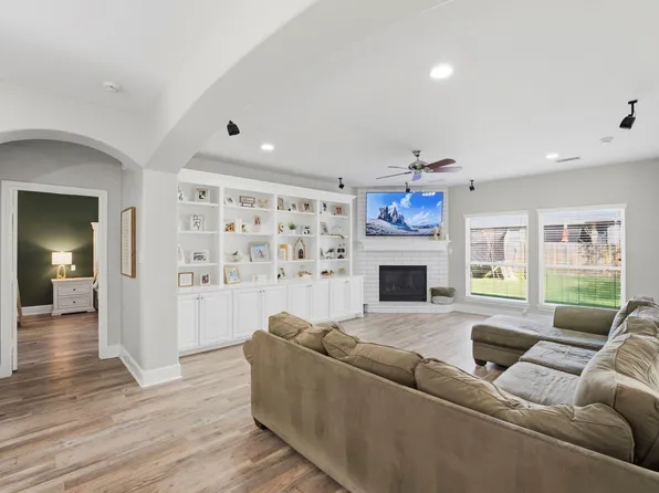 3411 Ripplewind Ct, Montgomery, TX 77356