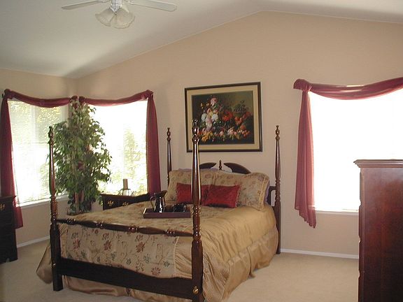 3rd image of 4933 Cougar Peak Way