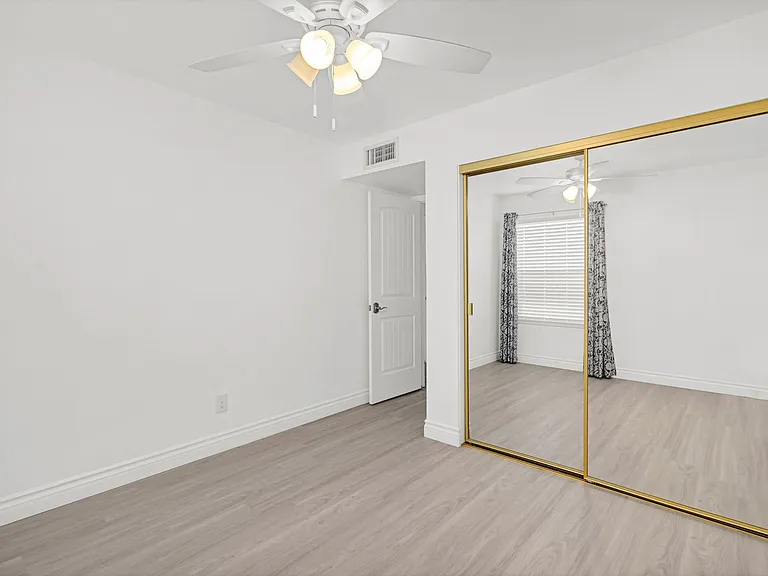 3945 E Salinas St — Photo 4