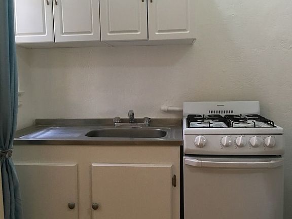 4th image of 4015 81st St Ste 1
