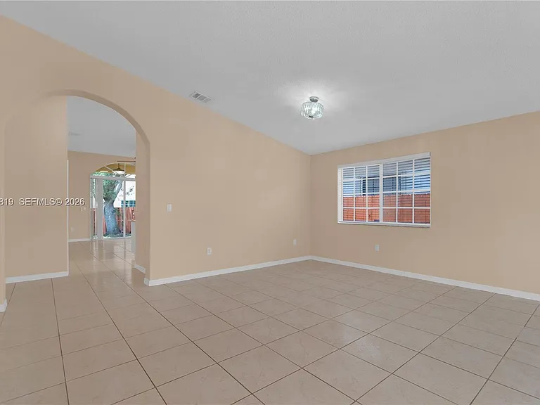 15339 SW 32nd Ter — Photo 7