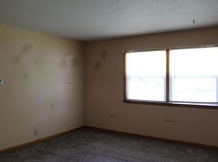309 Walnut St APT 4, Elliott, IA 51532