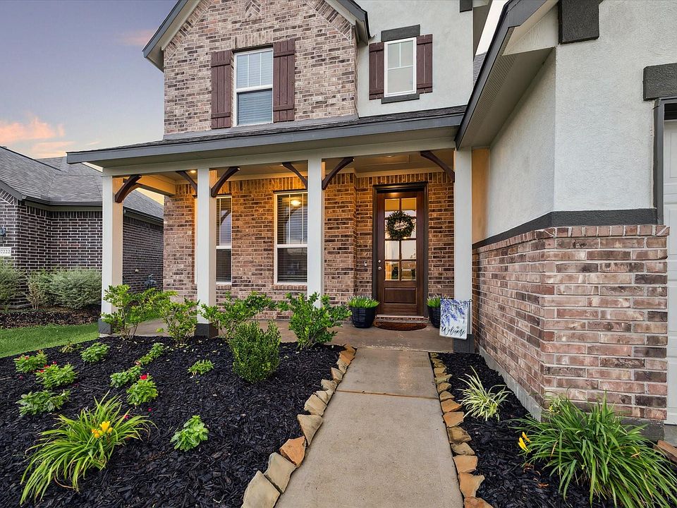 1st image of 17218 Roxburgh Lake Ln