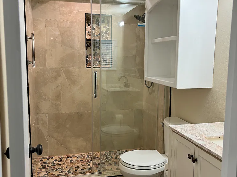 225 Holly Hill Cir #E118 — Photo 9