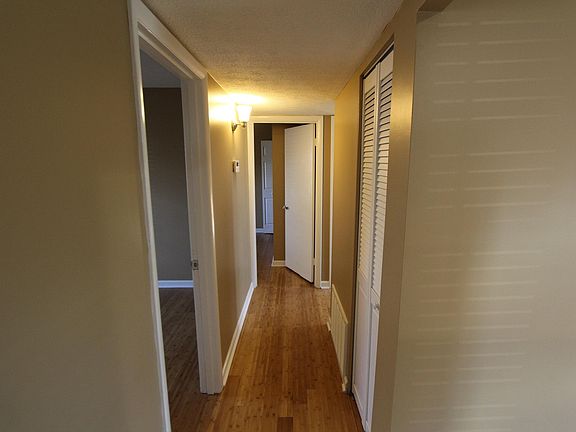 4th image of 7909 Bramble Ln
