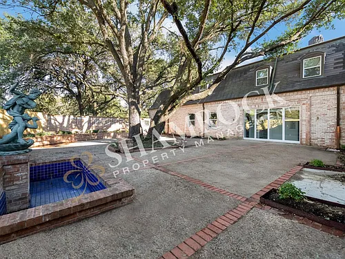 701 N New Rd #200 Photo 1