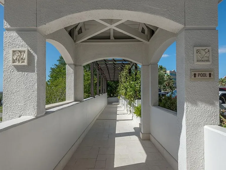 345 Bayshore Blvd #P6 — Photo 35