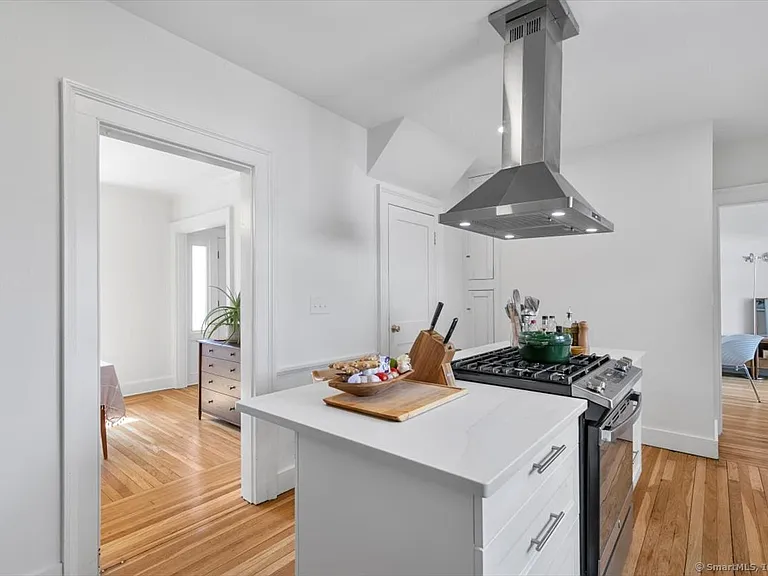 233 Highland St — Photo 10