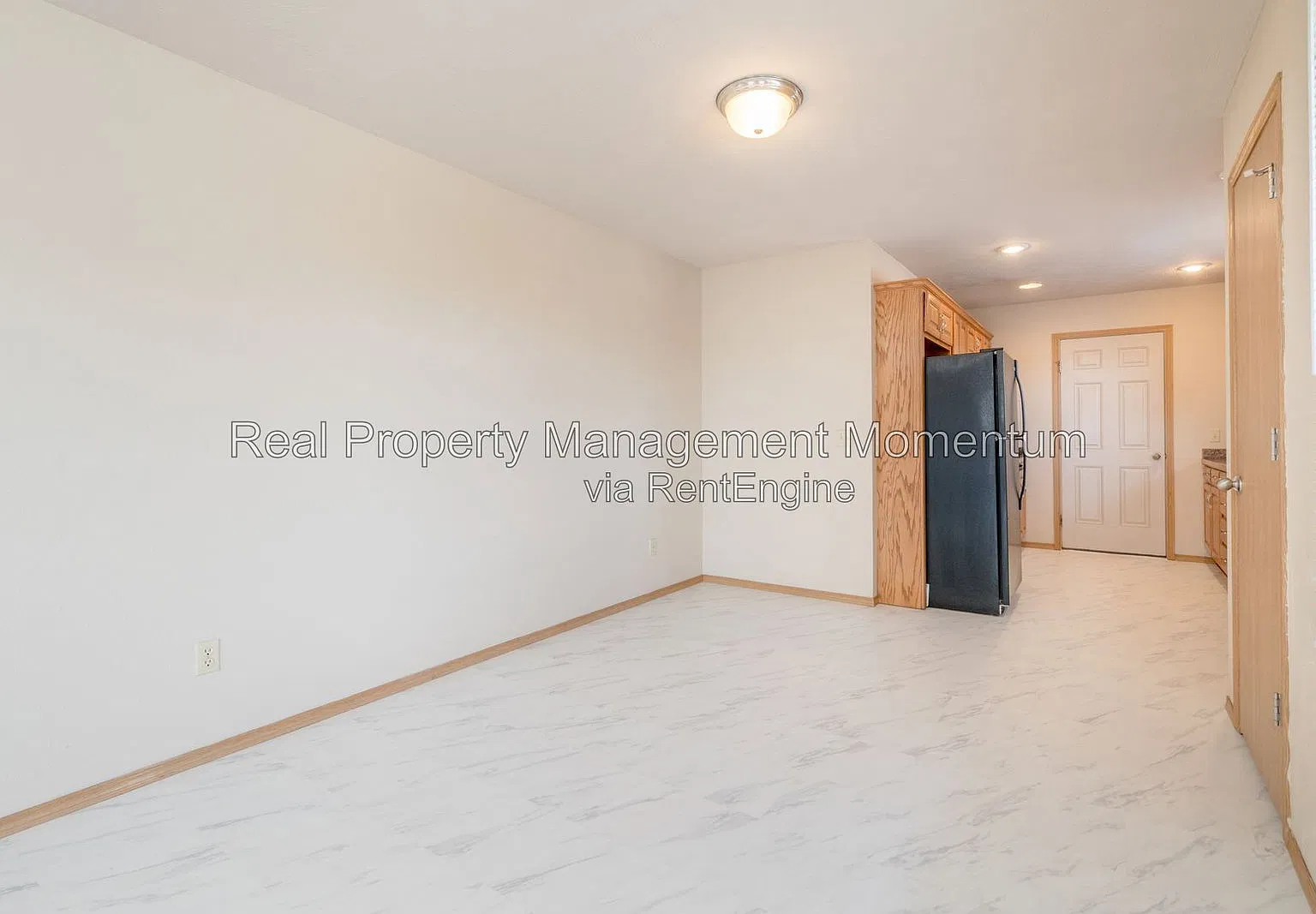 2 bed, 2.0 bath, 1200 sqft, $1,250 — Photo 4