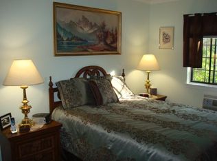 39 Teresa Pl, Bridgeport, CT 06606