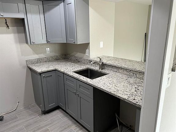 5th image of 1508 SE Royal Green Cir #107