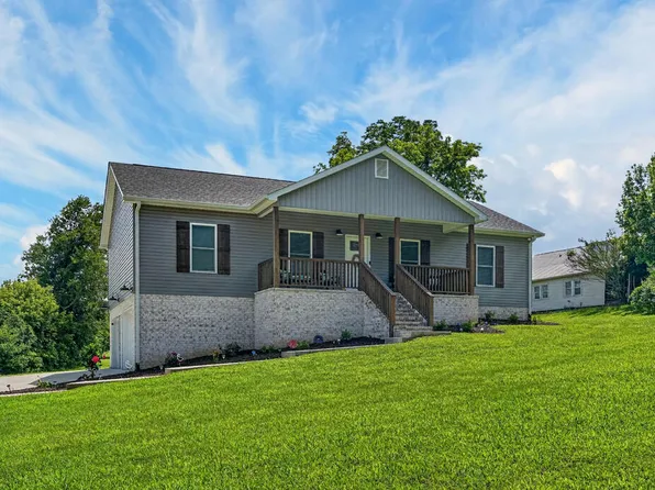 500 N McBroom Chapel Rd, Cookeville, TN 38501