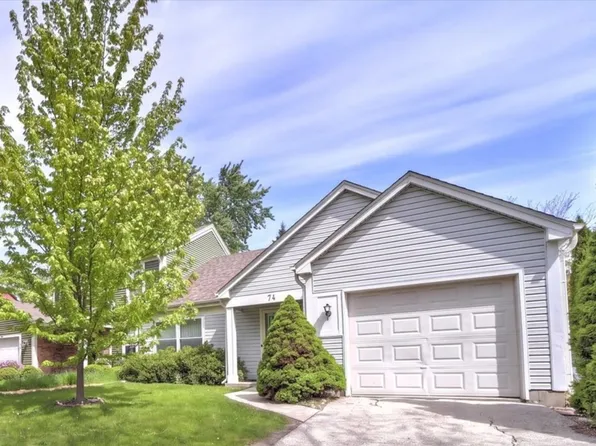 74 Bedford Rd, Mundelein, IL 60060