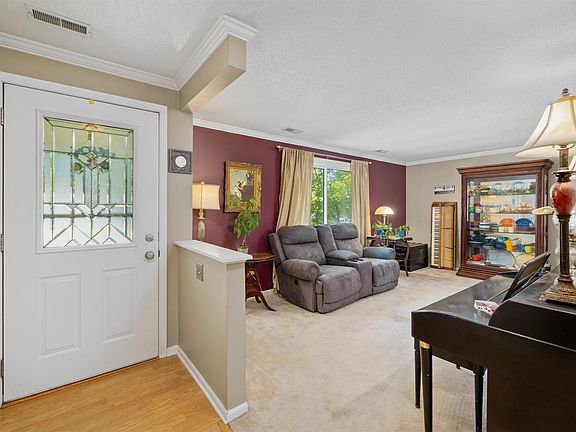 5th image of 9812 Silver Shore Ct