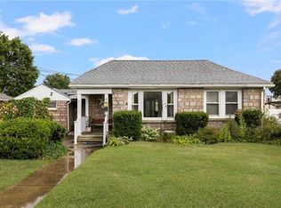 33 Busby St, Pawtucket, RI 02860