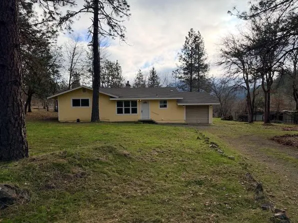 326 Debra Ln, Grants Pass, OR 97527