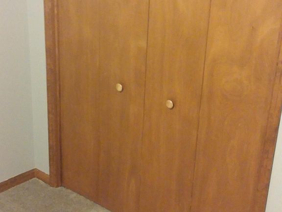 4th image of 1905 Oak Dr APT B