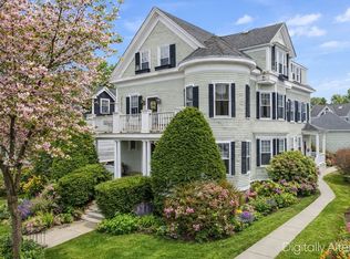 2 Naples Rd #1, Salem, MA 01970