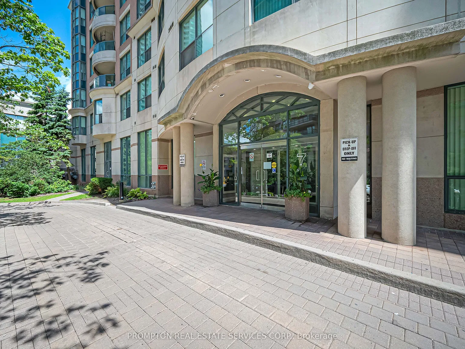 2 bed, $2,350 — Photo 2