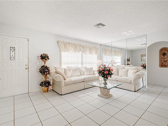 2nd image of 1133 Jambalana Dr