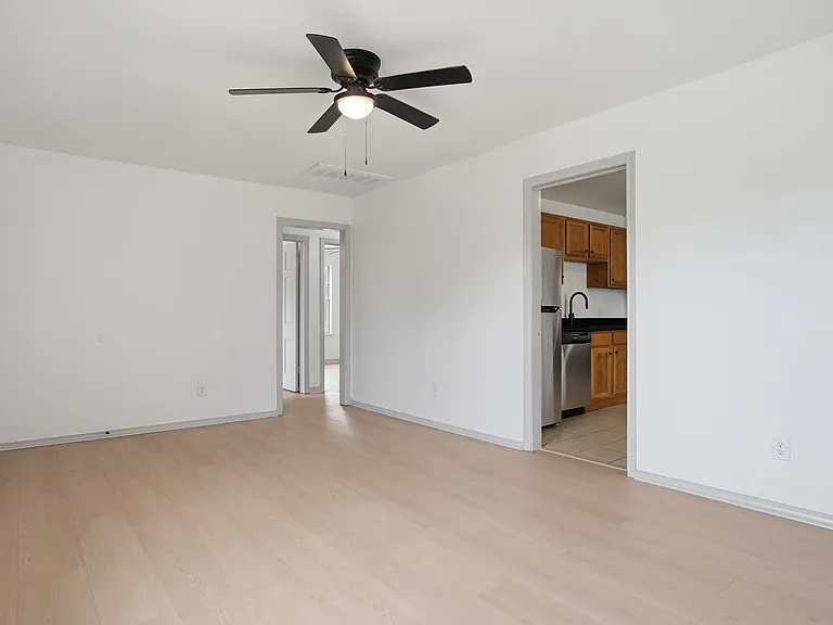 1305 Bellevidere Dr — Photo 7