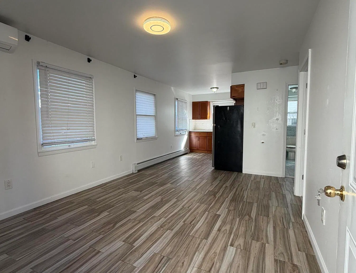 19 Hillcrest Ave — Photo 2