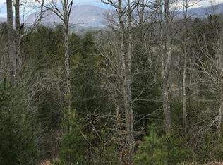 79 Sovereign Ln, Fairview, NC 28730