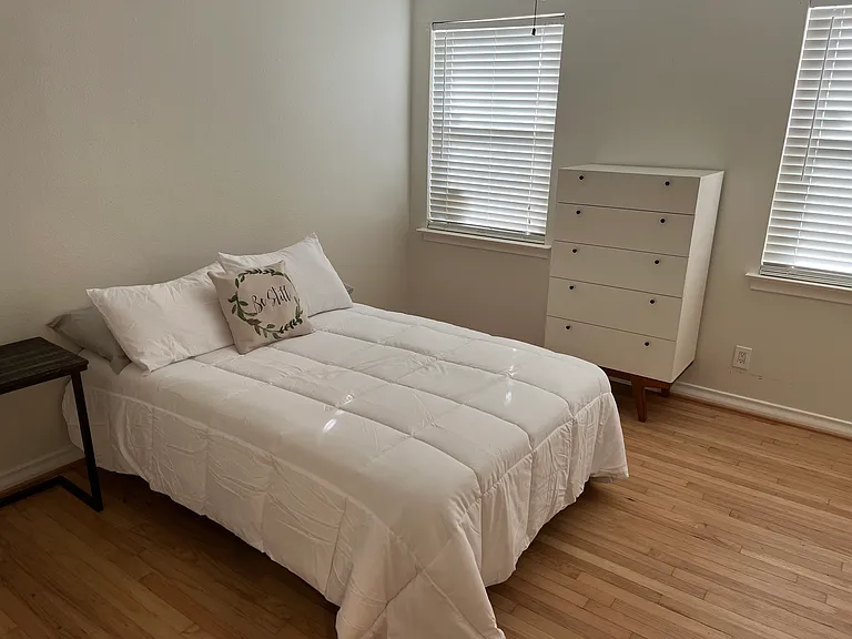 10339 Lake Gardens Dr — Photo 3
