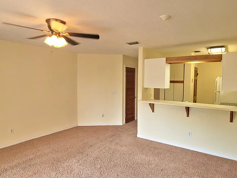 8730 Thomas Dr #101 — Photo 11
