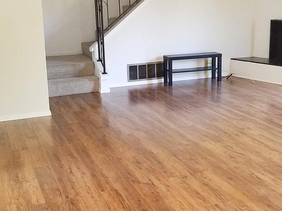 2nd image of 83 Miramonte Dr