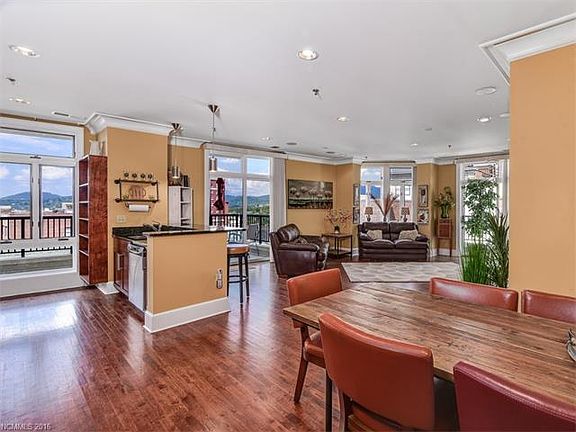 5th image of 21 Battery Park Ave APT 506