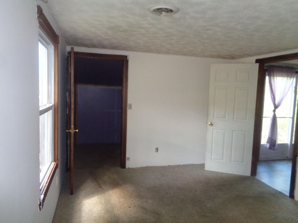 2287 Tower Hill Rd, Houghton Lake, MI - More