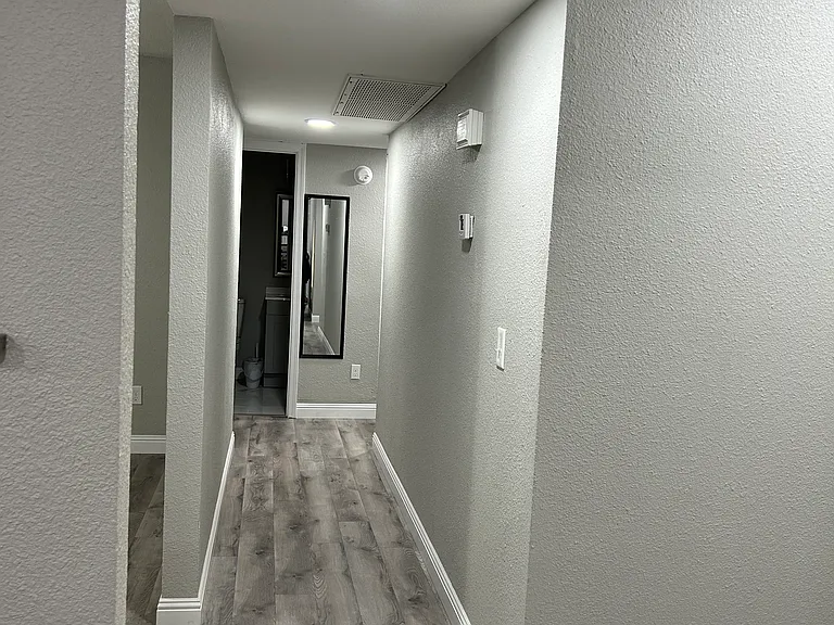 2804 S 18th Ave — Photo 10